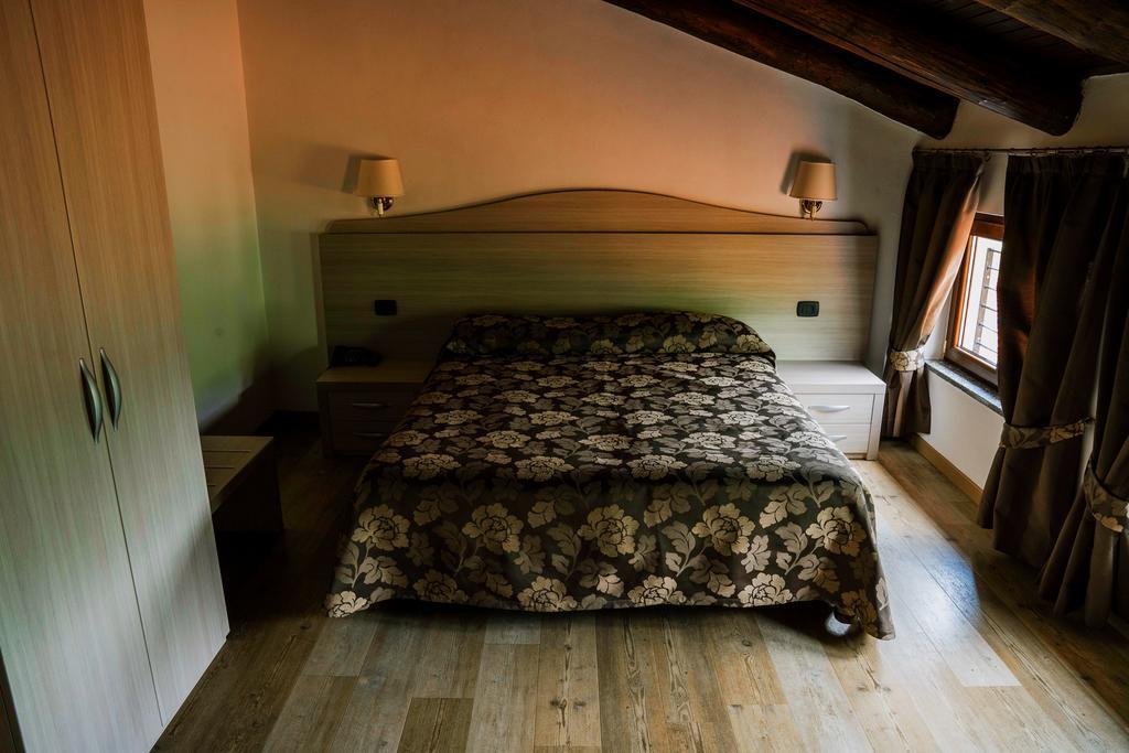 Agriturismo Cascina Del Vai カイロ・モンテノッテ エクステリア 写真