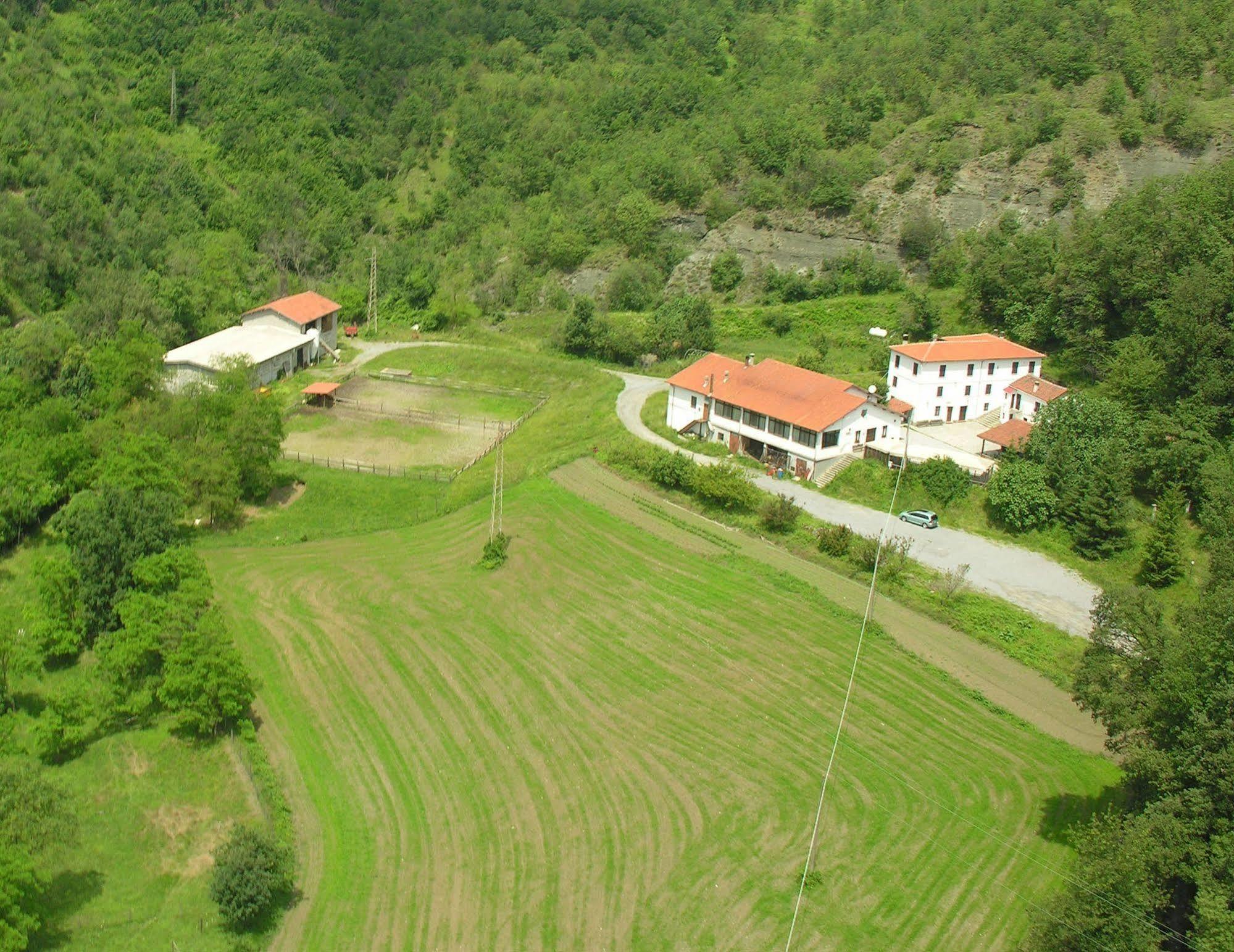 Agriturismo Cascina Del Vai カイロ・モンテノッテ エクステリア 写真