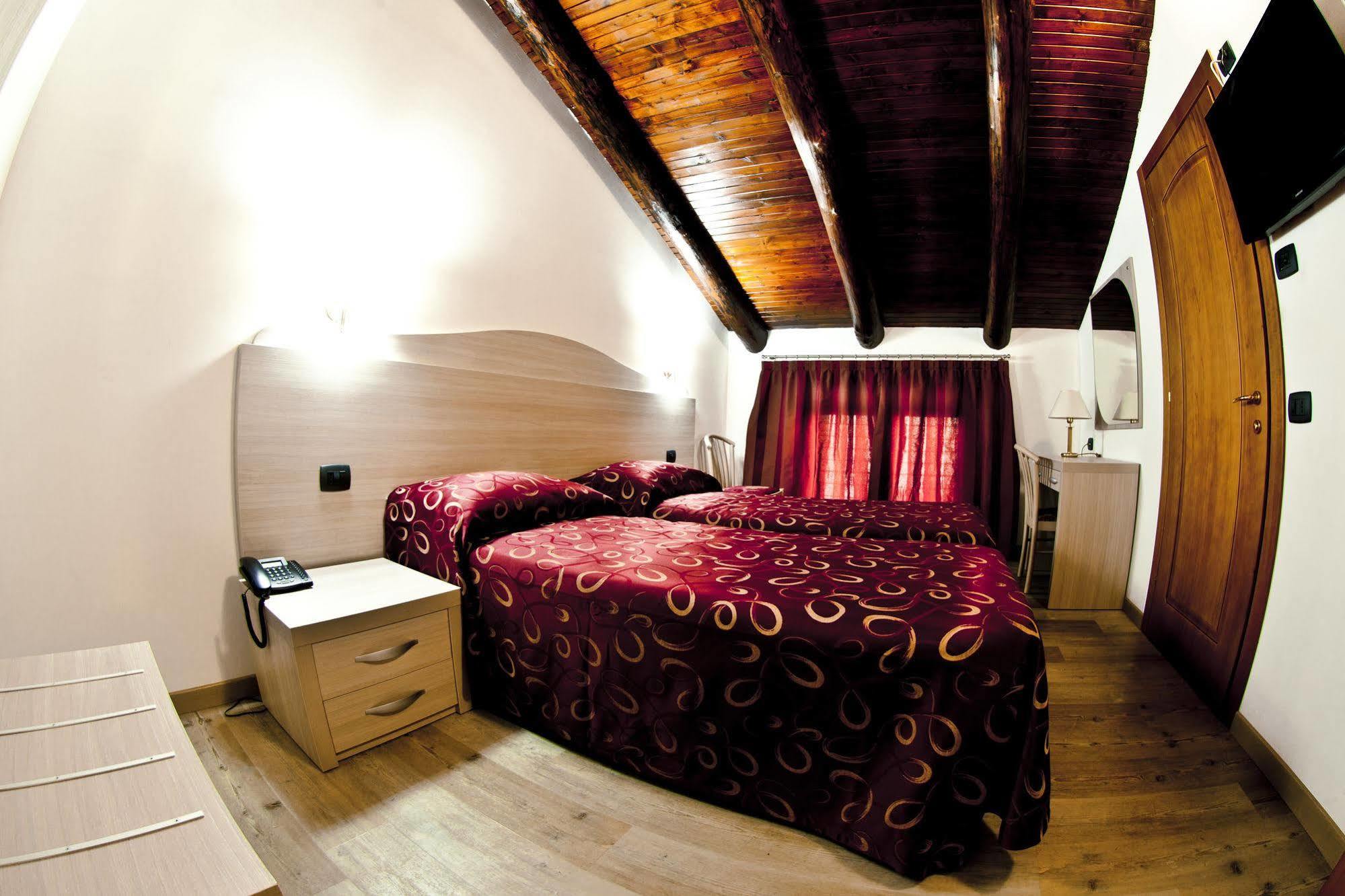 Agriturismo Cascina Del Vai カイロ・モンテノッテ エクステリア 写真