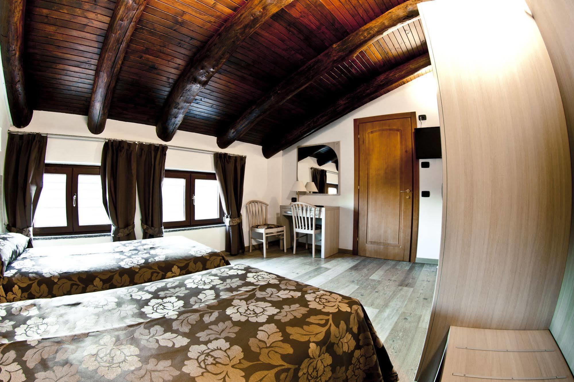 Agriturismo Cascina Del Vai カイロ・モンテノッテ エクステリア 写真