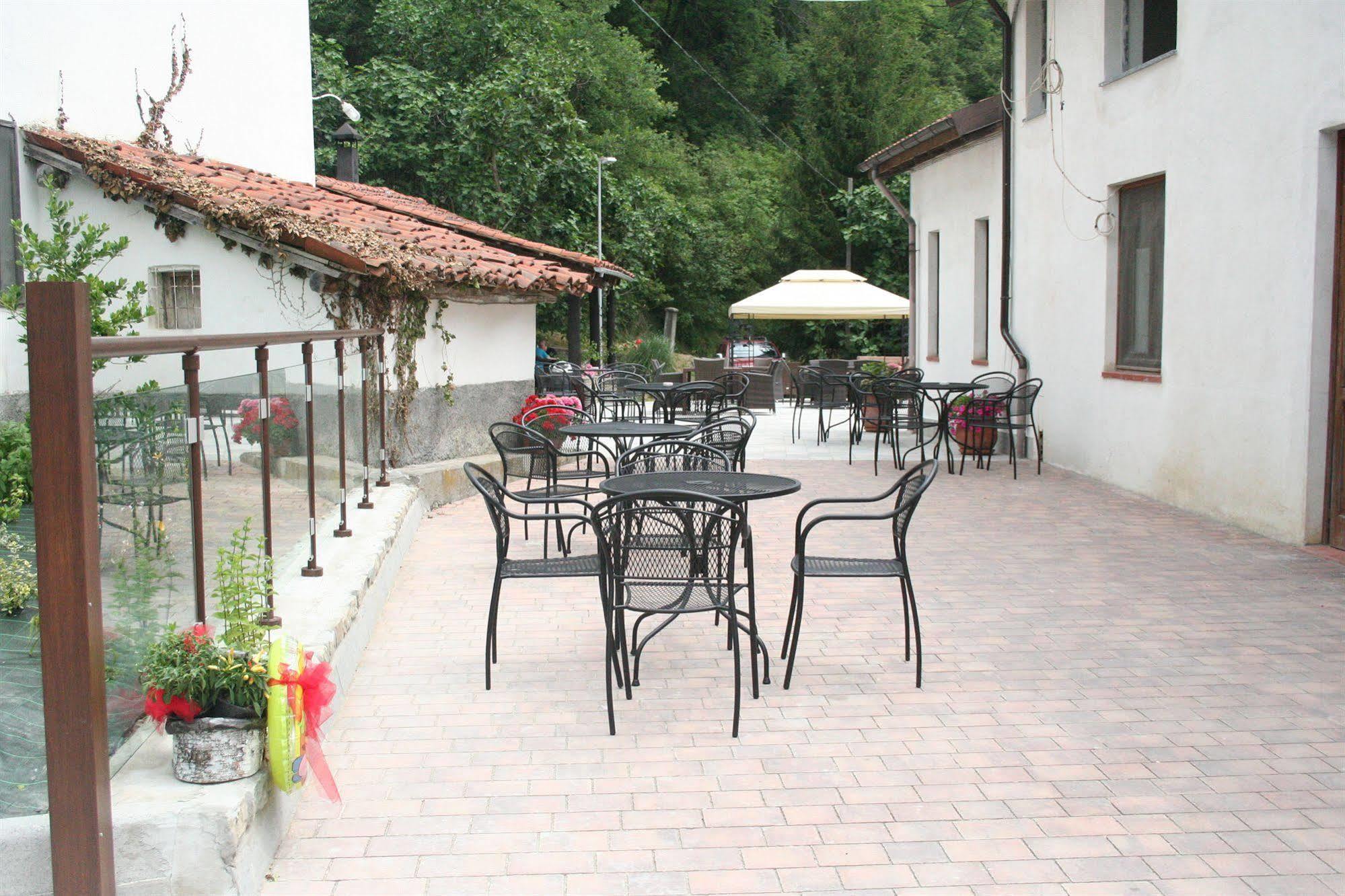 Agriturismo Cascina Del Vai カイロ・モンテノッテ エクステリア 写真