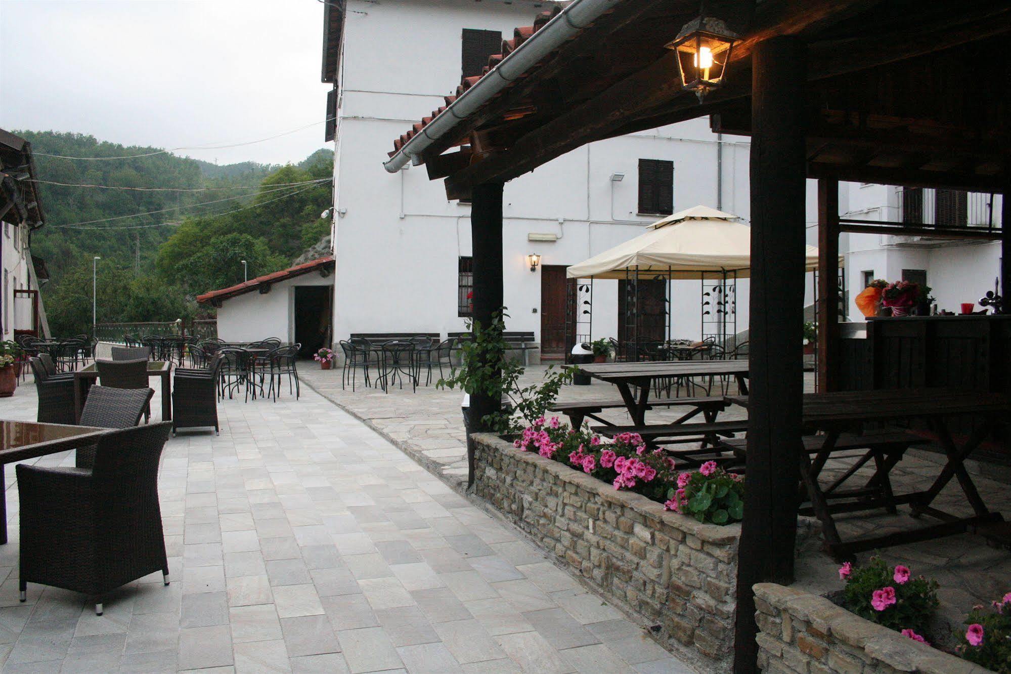 Agriturismo Cascina Del Vai カイロ・モンテノッテ エクステリア 写真